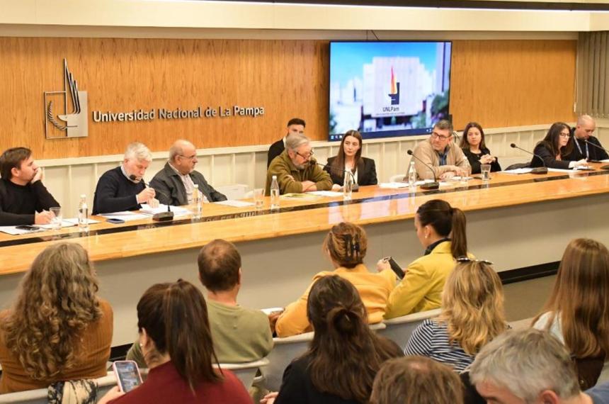 La audiencia p�blica realizada la semana pasada en el Salón Azul de la UNLPam