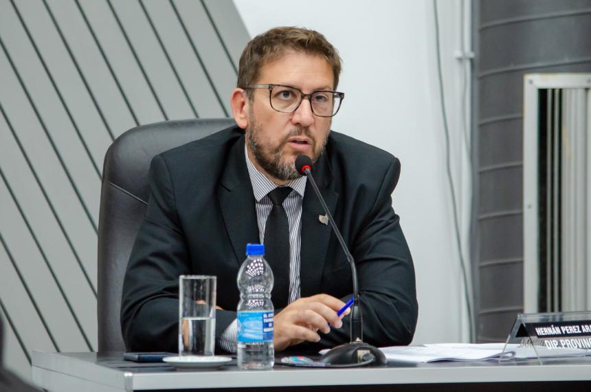 Hern�n Pérez Araujo