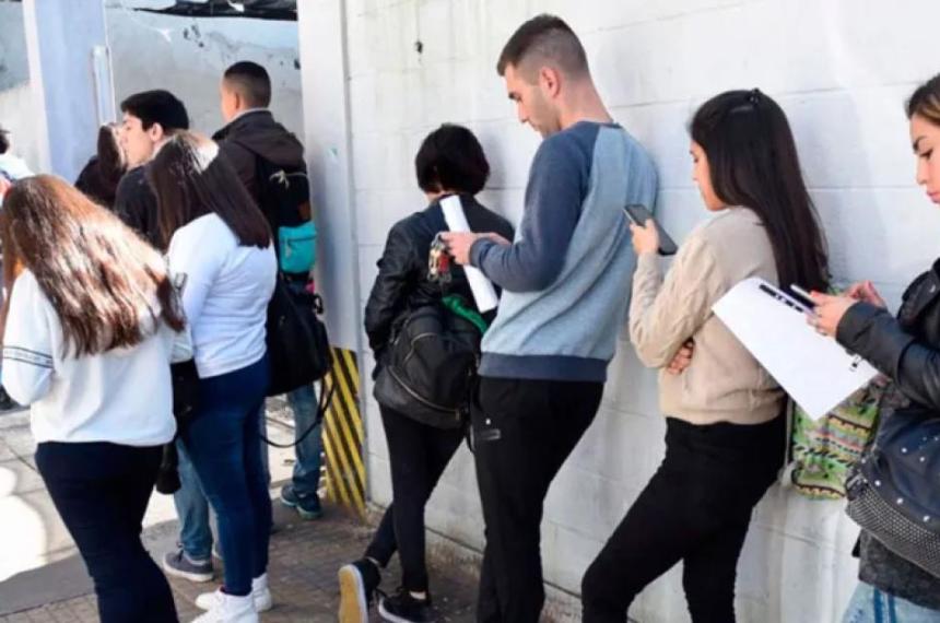 La tasa de desempleo tuvo una mejoría con respecto al cuatrimestre anterior
