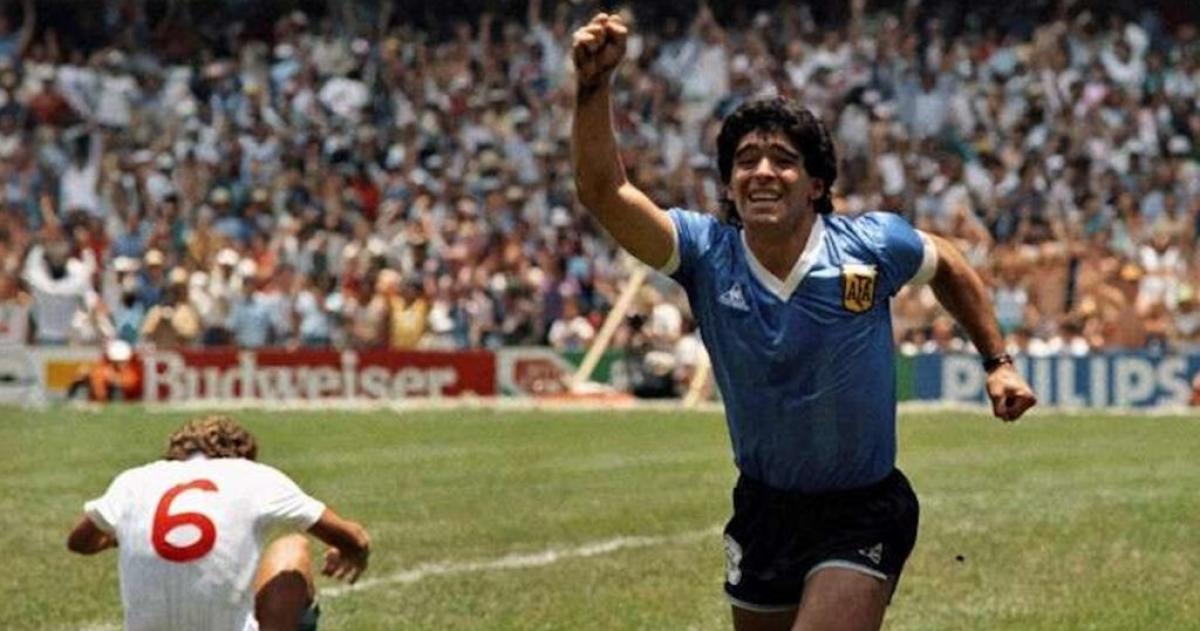 Diego Maradona después de hacer el mejor gol de la historia de los Mundiales de F�tbol