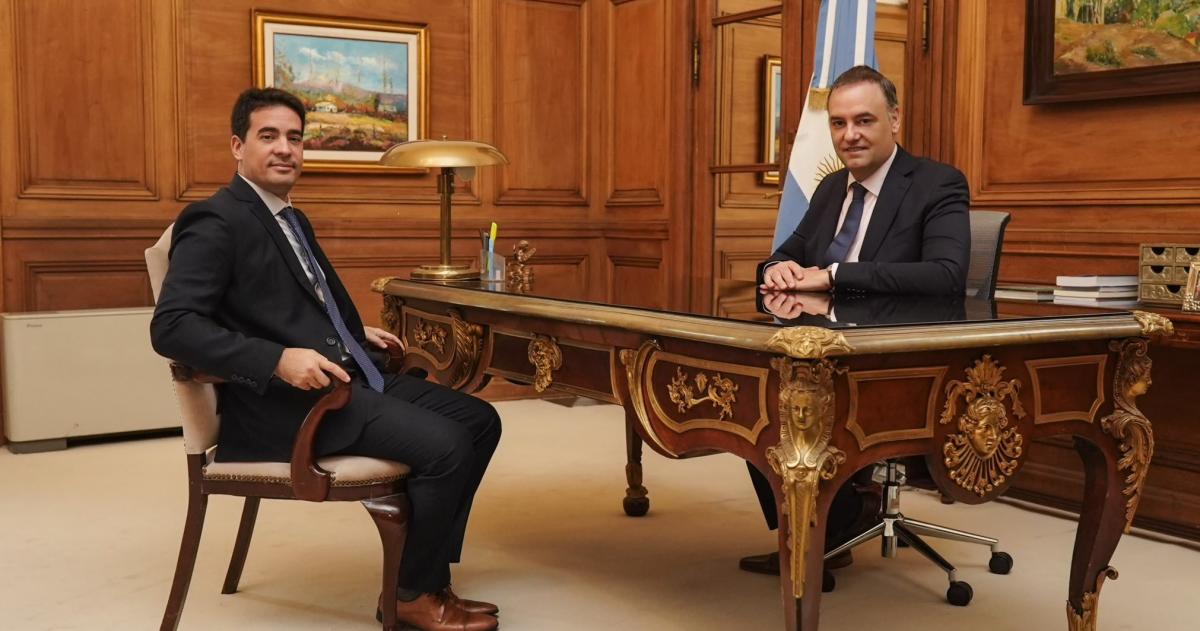 Ravier y Adorni reunidos este lunes
