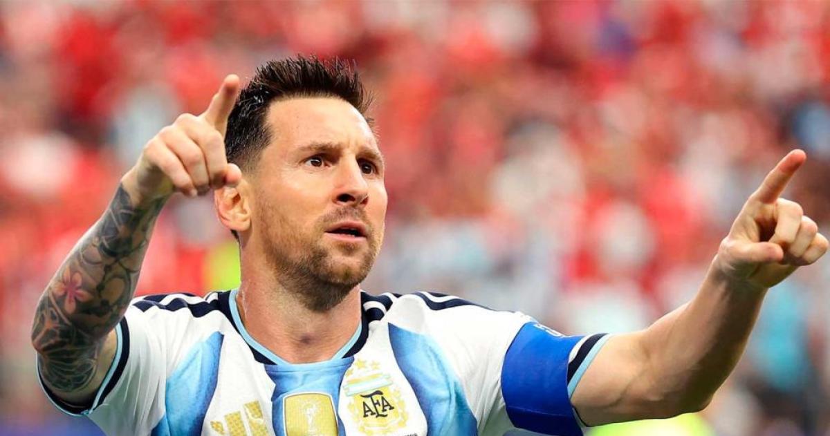 Lionel Messi festeja uno de sus goles ante Austria en una noche histórica en la que se convirtió en el m�ximo goleador de los Mundiales y clasificó a Argentina a los 16avos de final