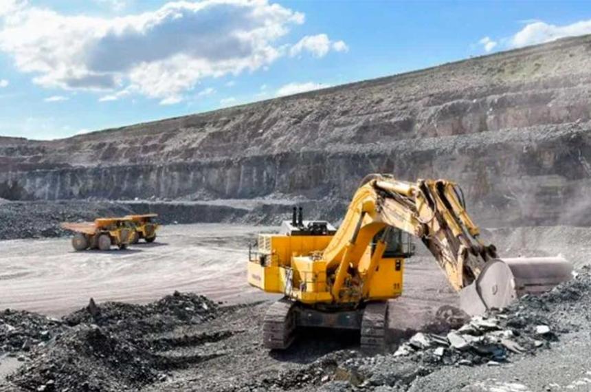 El INDEC informó que la economía argentina creció 23-en-porciento- en el primer trimestre de 2026 impulsada por las exportaciones el consumo privado y el fuerte desempeño de sectores vinculados a los recursos naturales