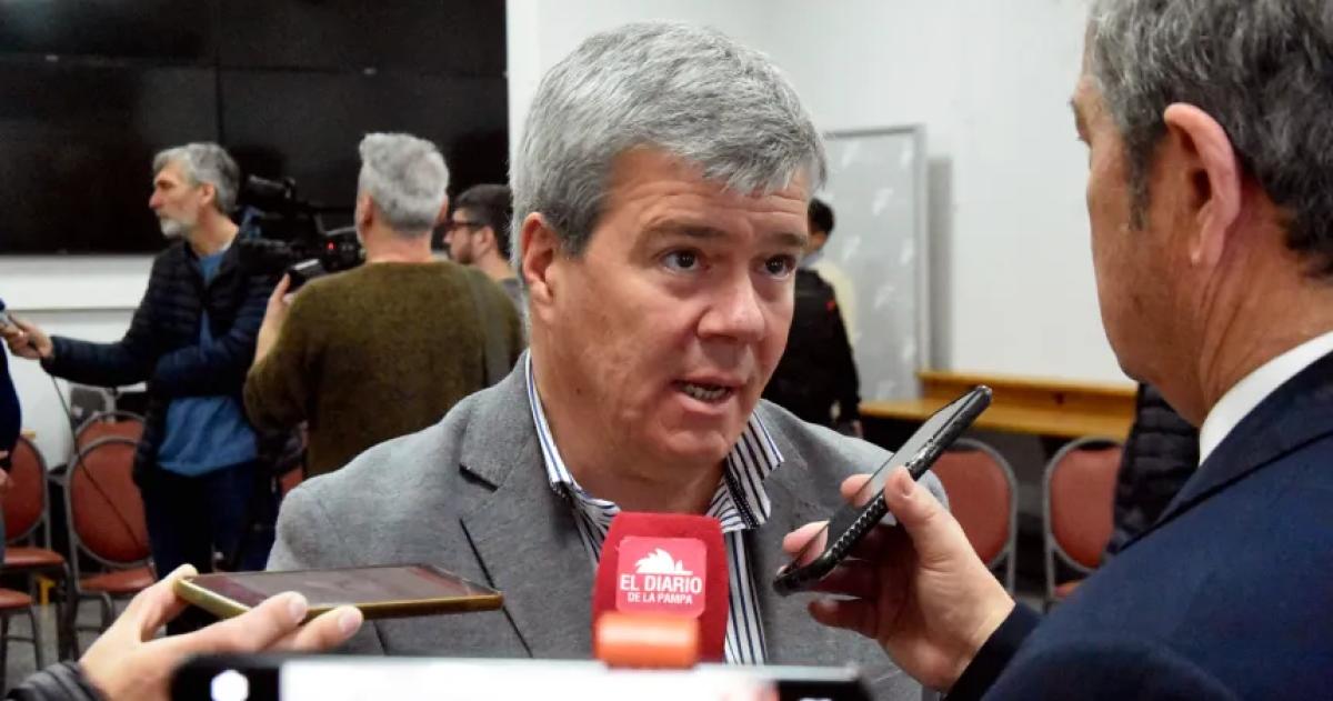 Ministro de Desarrollo Social Diego Álvarez