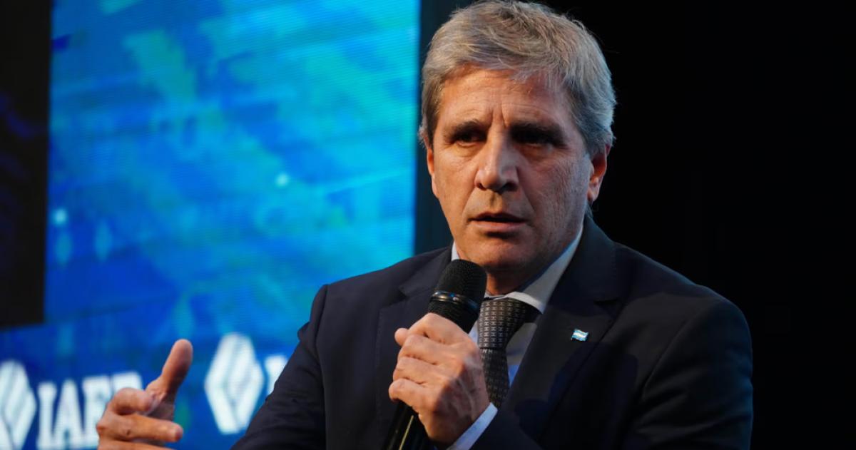 No es nueva deuda sino refinanciamiento y al 6-en-porciento- de tasa explicó Caputo