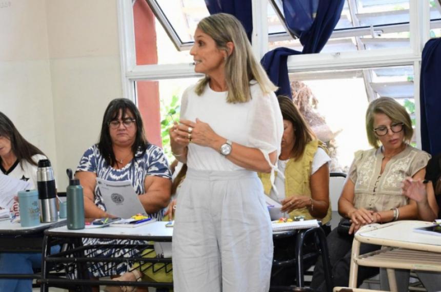 La directora general de Transversalidad de la Educación Inclusiva María Virginia Rubio Mondragón destacó la ampliación de equipos