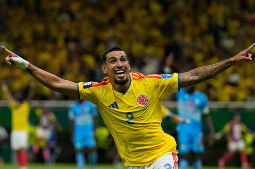 Daniel Muñoz marcó el gol del triunfo para Colombia