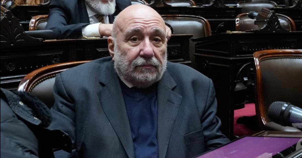El diputado Ferr�n apuntó contra los legisladores del PRO y la UCR