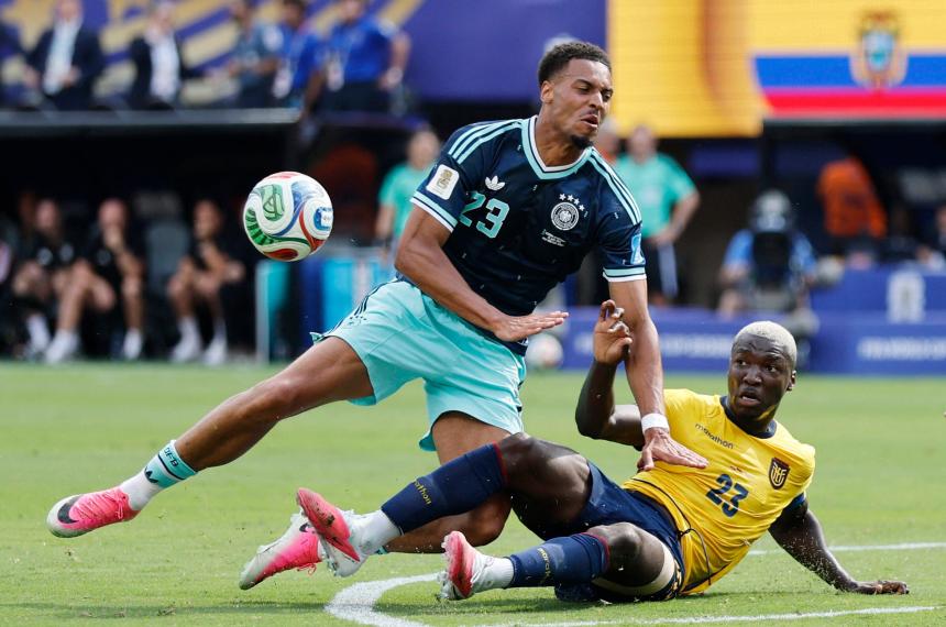 Alemania y Ecuador juegan en Nueva Jersey