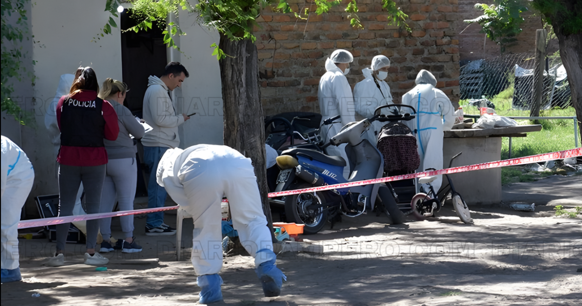 La sentencia dispuso que el acusado contin�e bajo arresto domiciliario hasta que el fallo quede firme