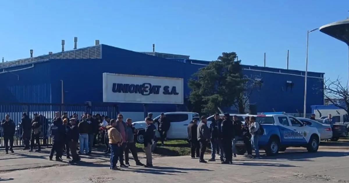 Union Bat despidió a la totalidad de su personal de su planta de Gualeguaych�