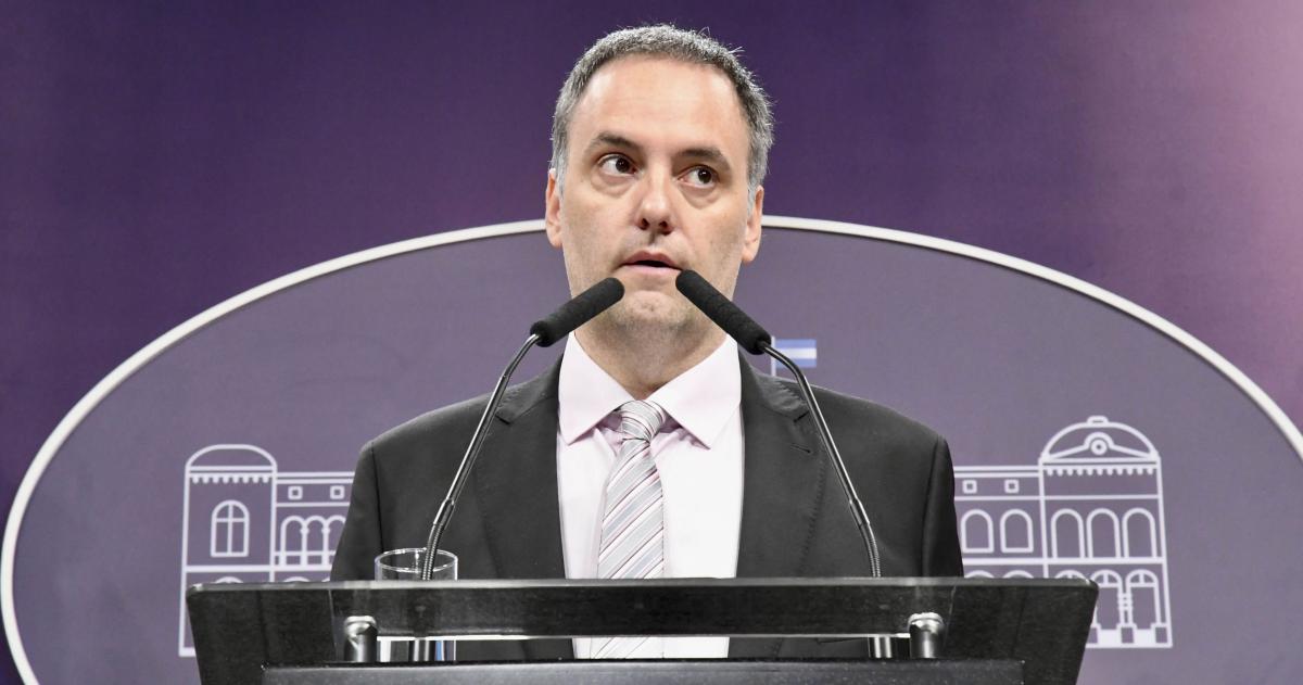Adorni presentó la renuncia este s�bado