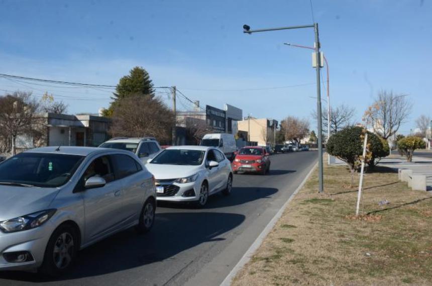Desde que se implementó el sistema de fotomultas en Santa Rosa cada día aparece una nueva irregularidad afirmó Camargo