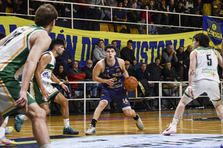 Thiago Dasso la rompió y terminó con 40 puntos en la gran victoria Auriazul