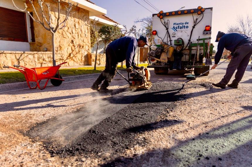 Las intervenciones se ejecutan en distintos barrios de la ciudad con el objetivo de profundizar la seguridad vial