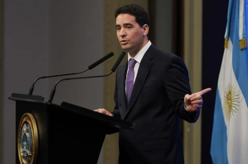Adrin Ravier debutó hoy oficialmente como vocero presidencial