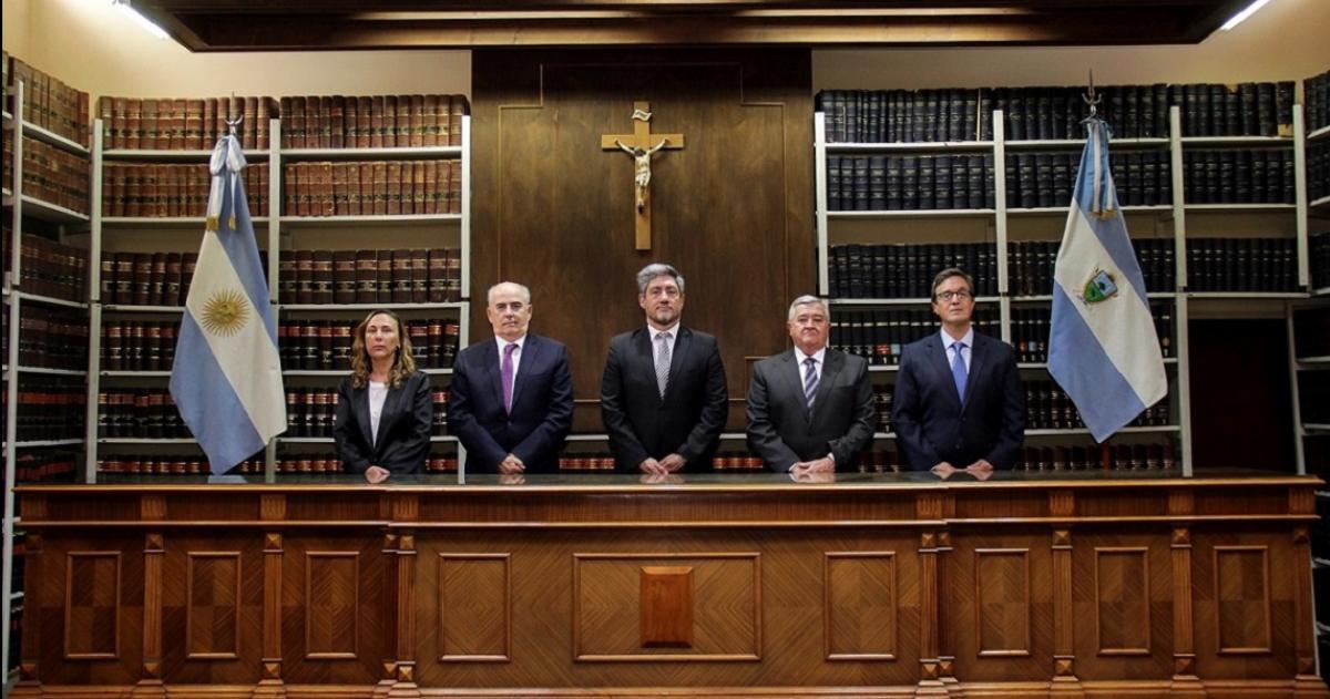 Los integrantes del Superior Tribunal de Justicia de la provincia