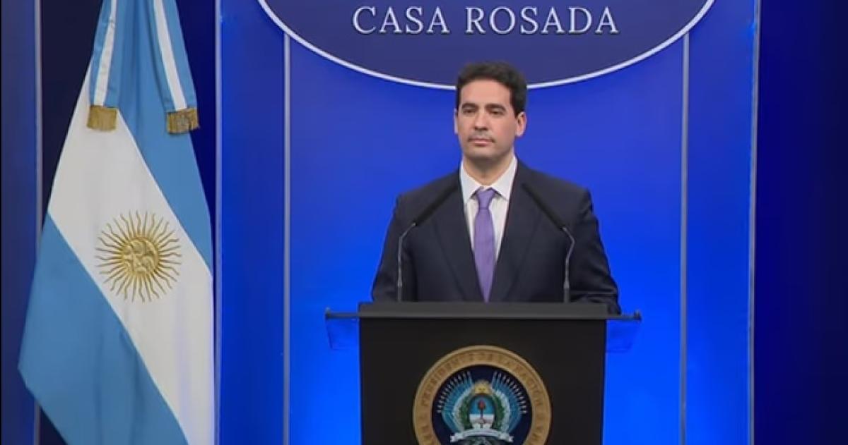 Ravier encabezó su primera conferencia de prensa