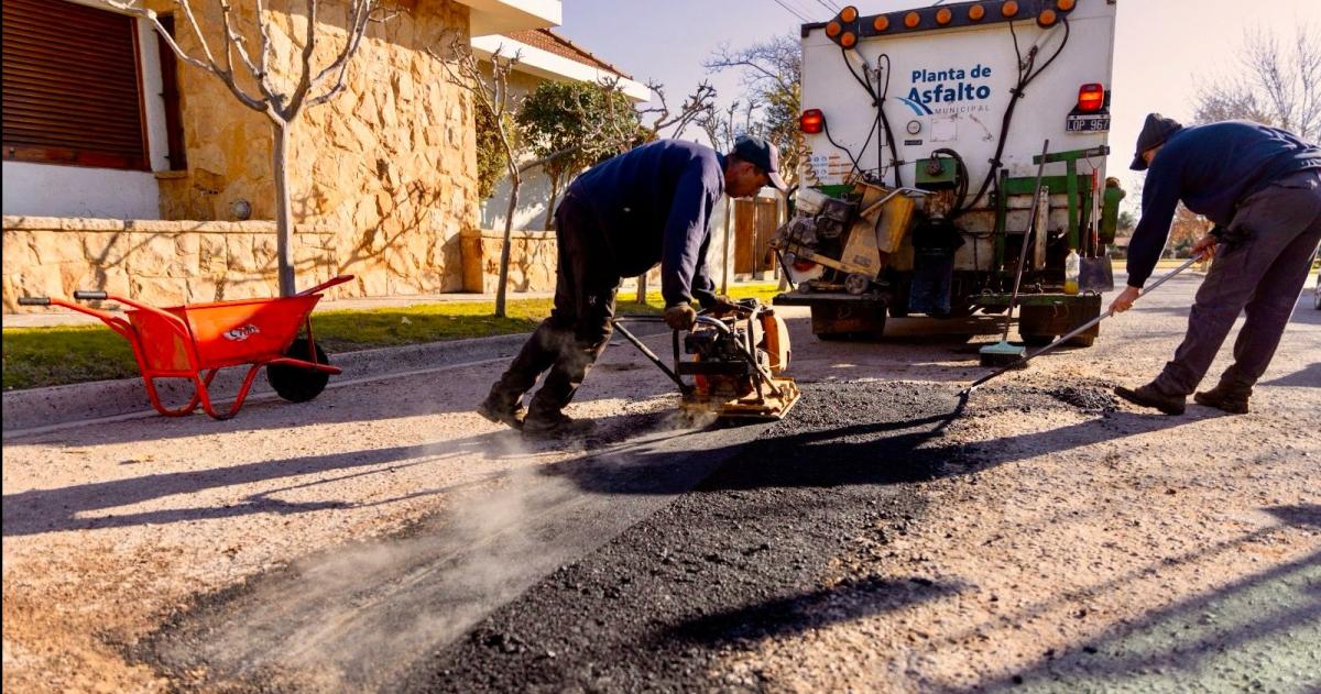 Las intervenciones se ejecutan en distintos barrios de la ciudad con el objetivo de profundizar la seguridad vial