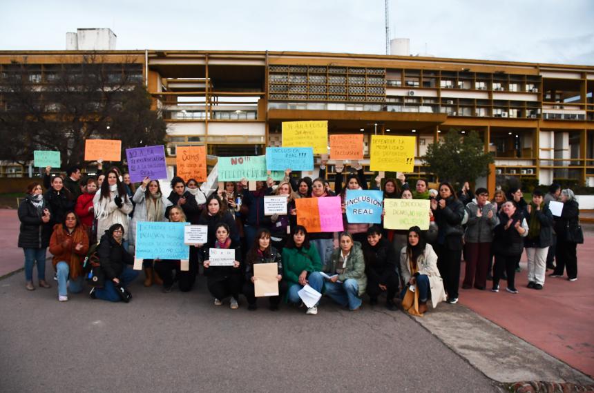 Hubo manifestaciones en casa de gobierno