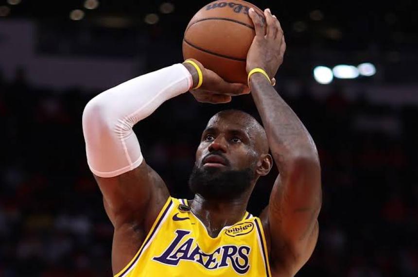 A los 41 años LeBron va por m�s historia