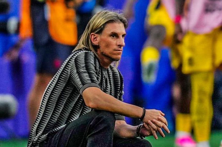 El técnico argentino finalizó su vínculo con la Federación ecuatoriana