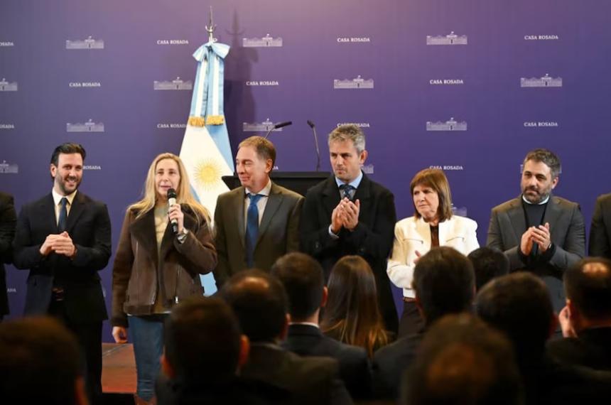 Karina Milei habla ante la atenta mirada de Diego Santilli MartÃn Menem y Patricia Bullrich