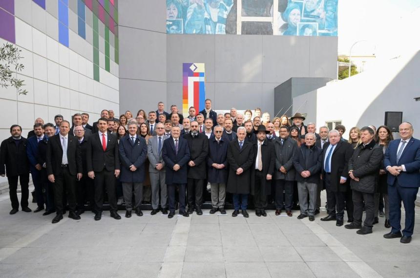 Los jefes comunales que participaron del encuentro