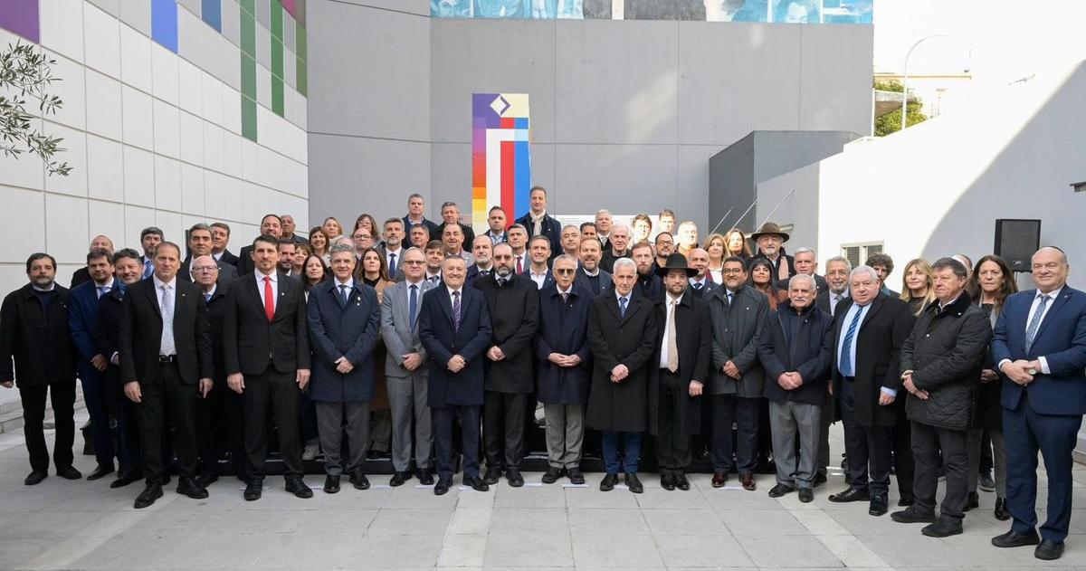 Los jefes comunales que participaron del encuentro