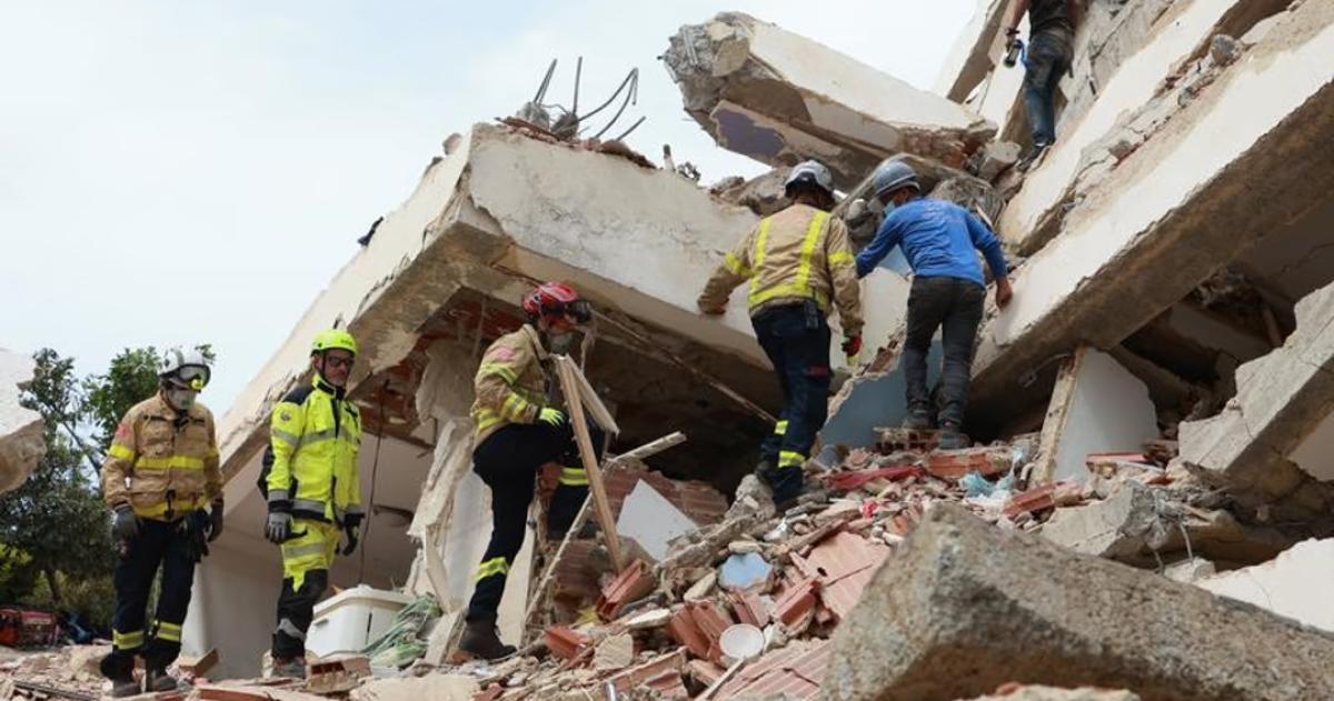 Sube a 2295 la cifra de personas fallecidas por los terremotos