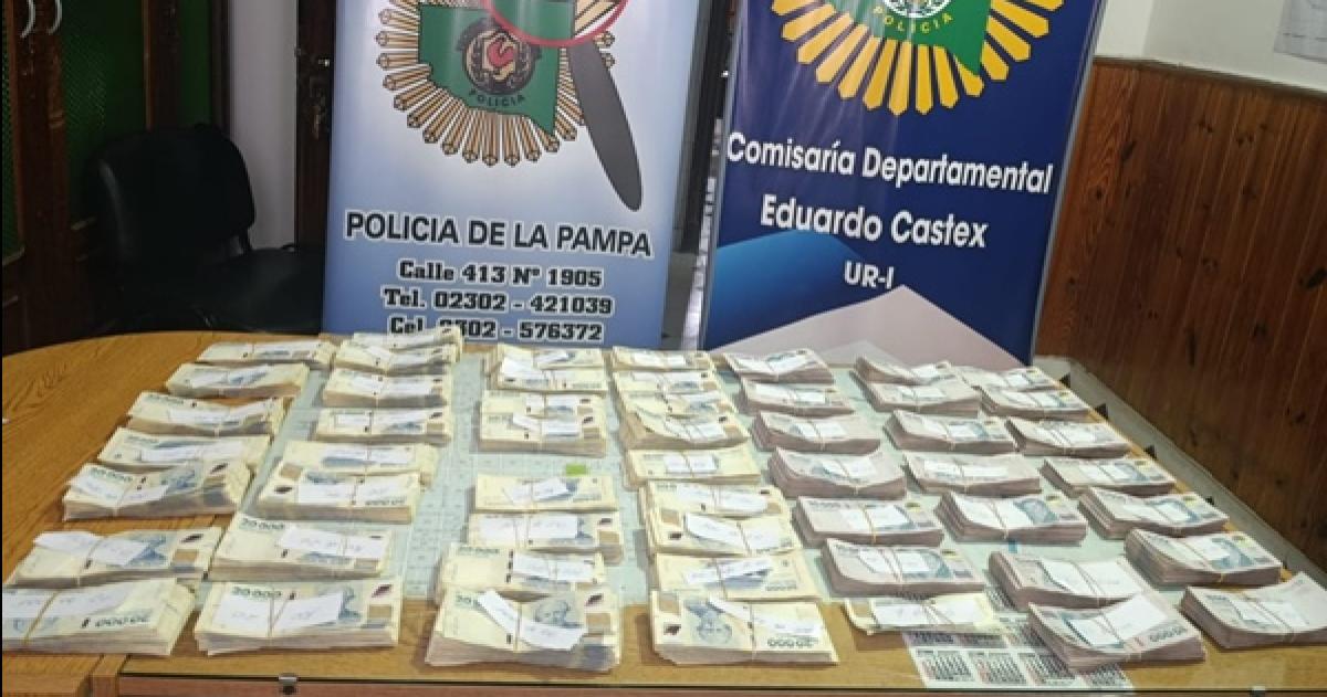 La policía logró recuperar gran aprte del dinero