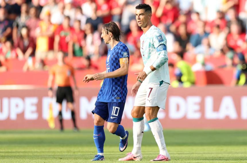 Cristiano Ronaldo y Modric se enfrentan en un duelo de leyendas