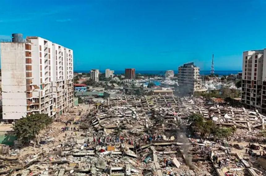 Especialistas atribuyen el colapso de cientos de edificios en La Guaira a la combinación de un intenso doble terremoto las características del suelo y posibles deficiencias en las construcciones