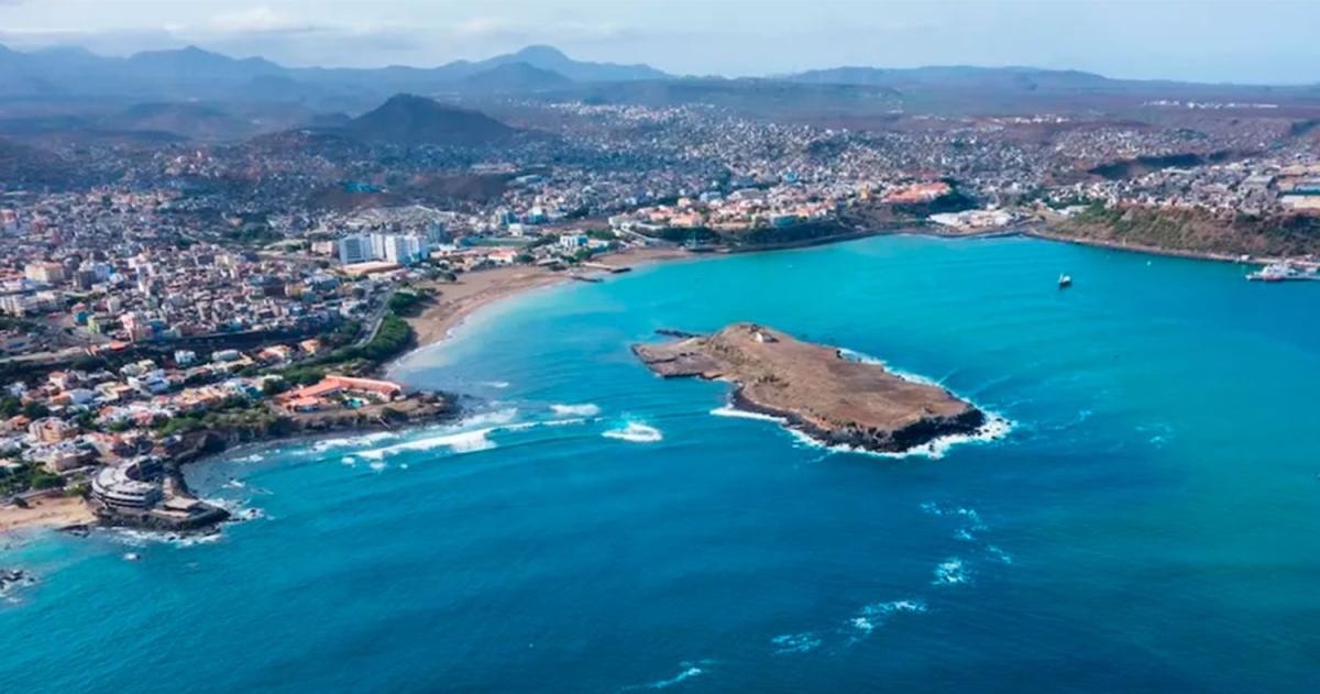 Cabo Verde un archipiélago de diez islas ubicado frente a la costa occidental de África se convirtió en una de las grandes revelaciones del Mundial 2026 y ahora enfrentar� a la Selección argentina en un histórico cruce eliminatorio