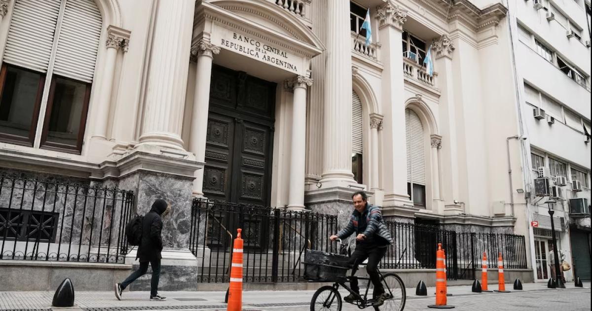 El nuevo acuerdo extiende los vencimientos hasta septiembre de 2028 desplazando pagos previstos para 2026 y 2027