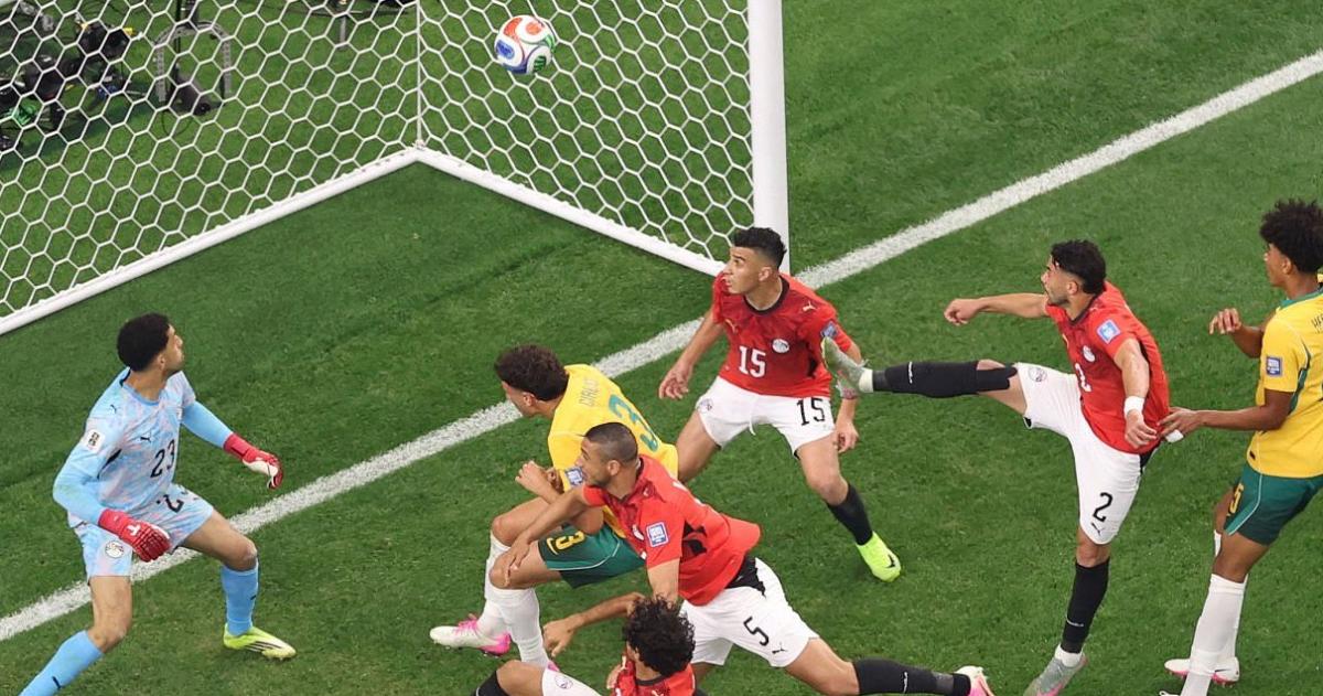 Australia y Egipto se enfrentan por los 16avos de final