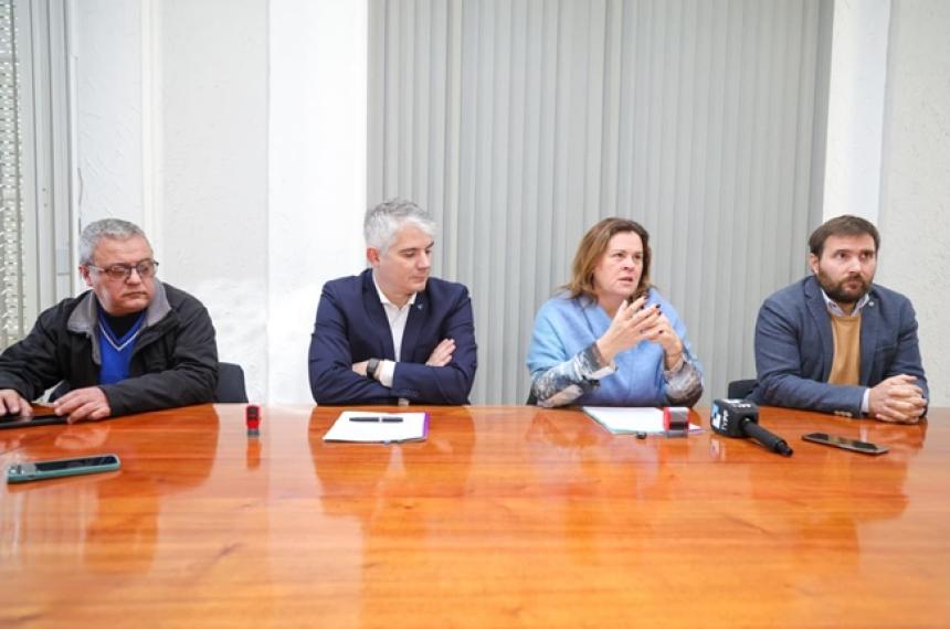 Autoridades provinciales municipales y de CORPICO participaron de la firma