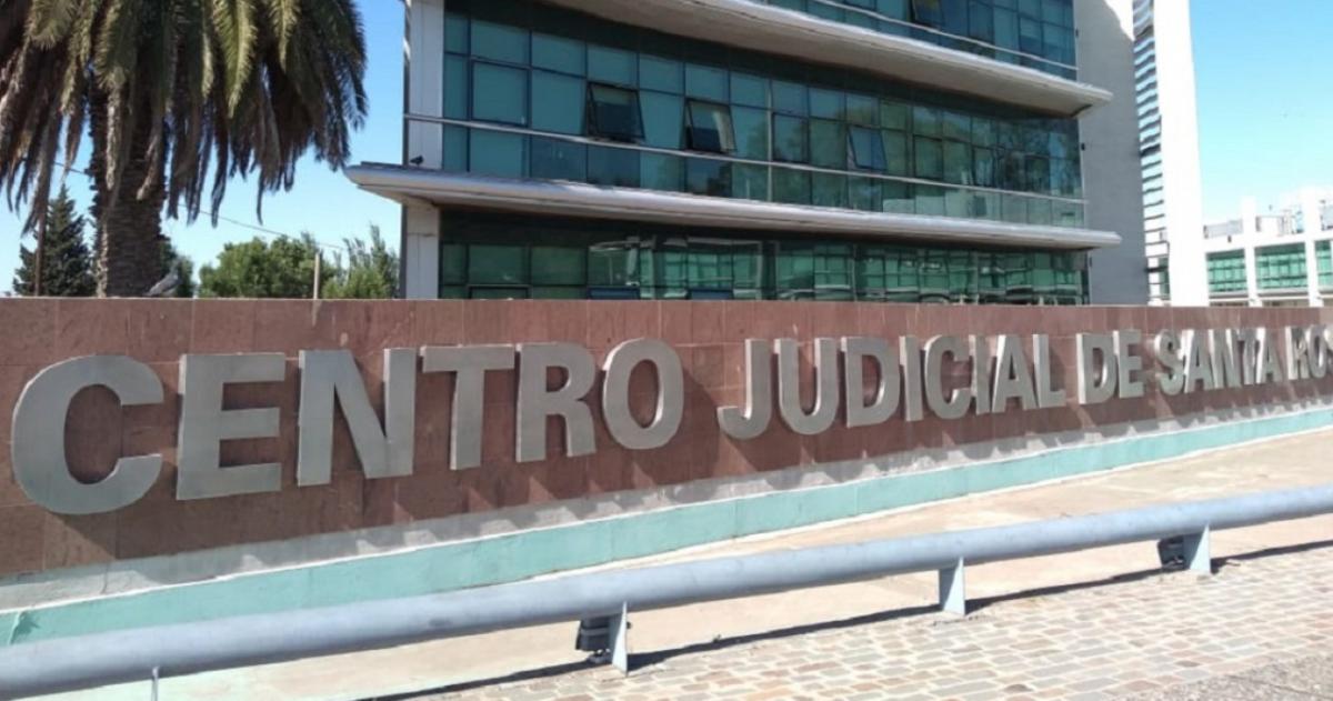La mujer fue condenada como autora de los delitos de lesiones leves agravadas por el vínculo