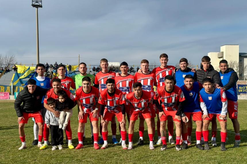 El equipo de la Colo que pelea por su lugar en la semifinal del Oficial