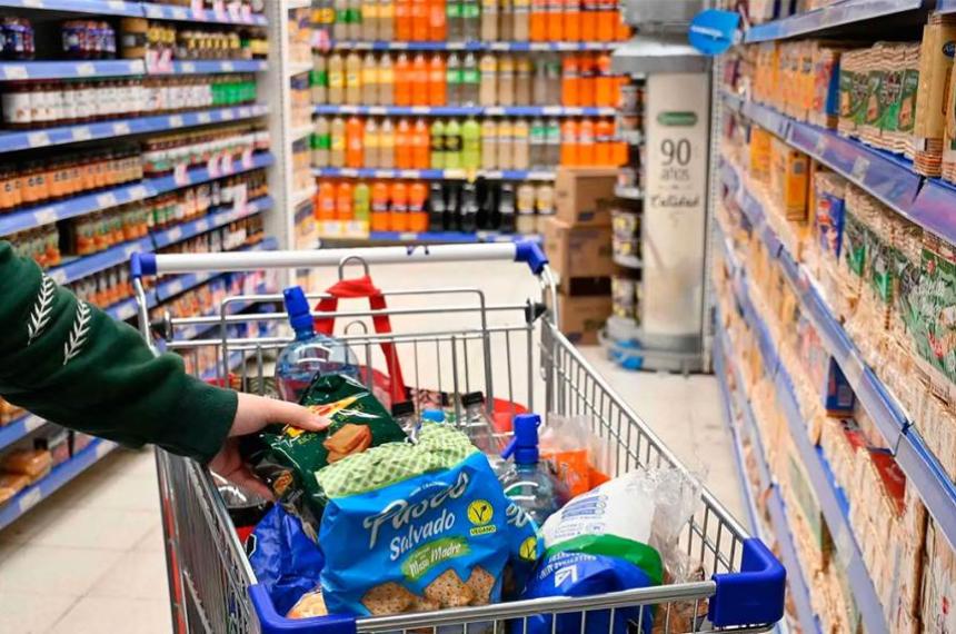 El Banco Central difundió un nuevo Relevamiento de Expectativas de Mercado que proyecta una inflación cercana al 2-en-porciento- y un dólar oficial de 1673 para el cierre de 2026