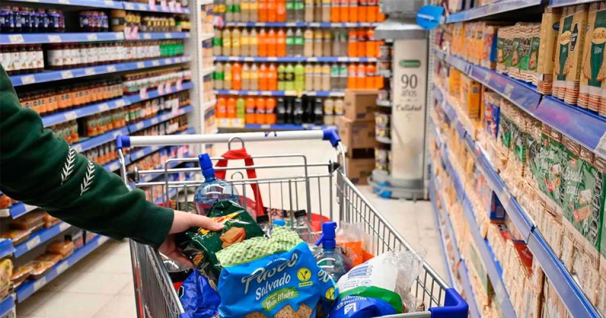 El Banco Central difundió un nuevo Relevamiento de Expectativas de Mercado que proyecta una inflación cercana al 2-en-porciento- y un dólar oficial de 1673 para el cierre de 2026