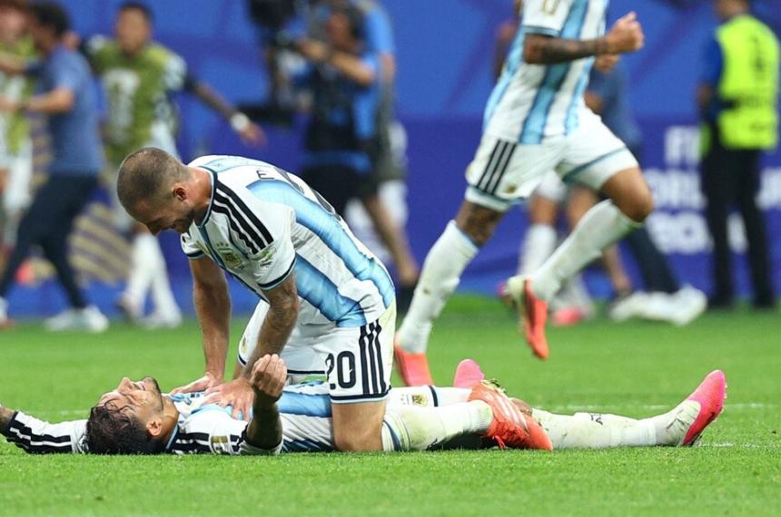 Paredes y Mac Allister festejan un final de locos