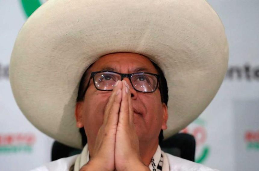 Peruacute- Roberto Saacutenchez lanzoacute una coalicioacuten opositora y prometioacute recuperar la democracia