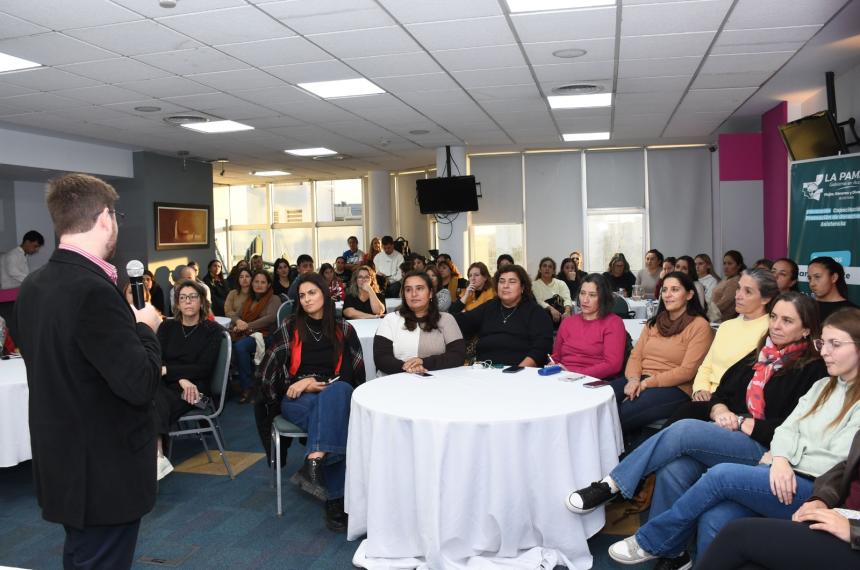 El encuentro en el que disertó Andrés Kohan