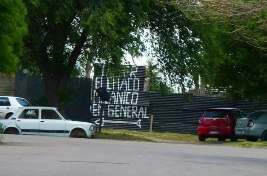 Seg�n los vecinos el taller se levantó sobre una parte de la calle a fines de 2024