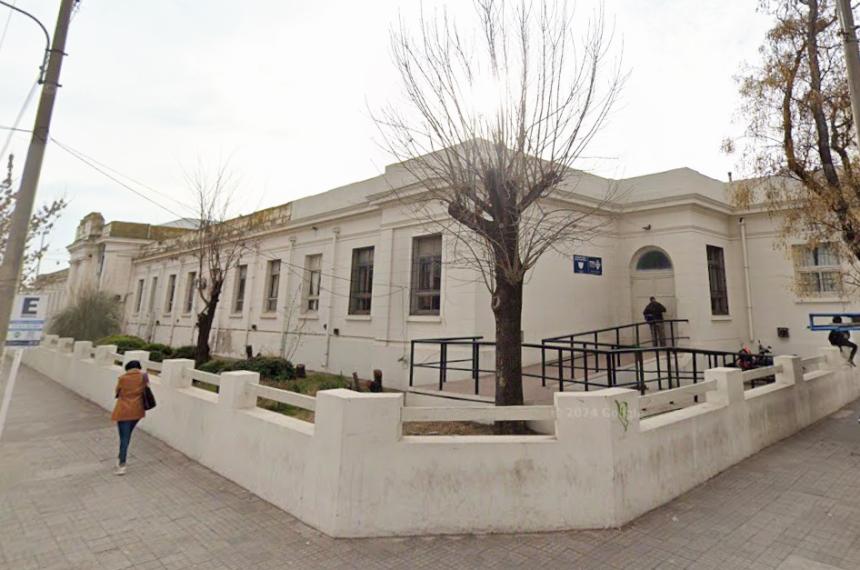 El gravísimo hecho ocurrió en el colegio ubicado en Pico y Sarmiento