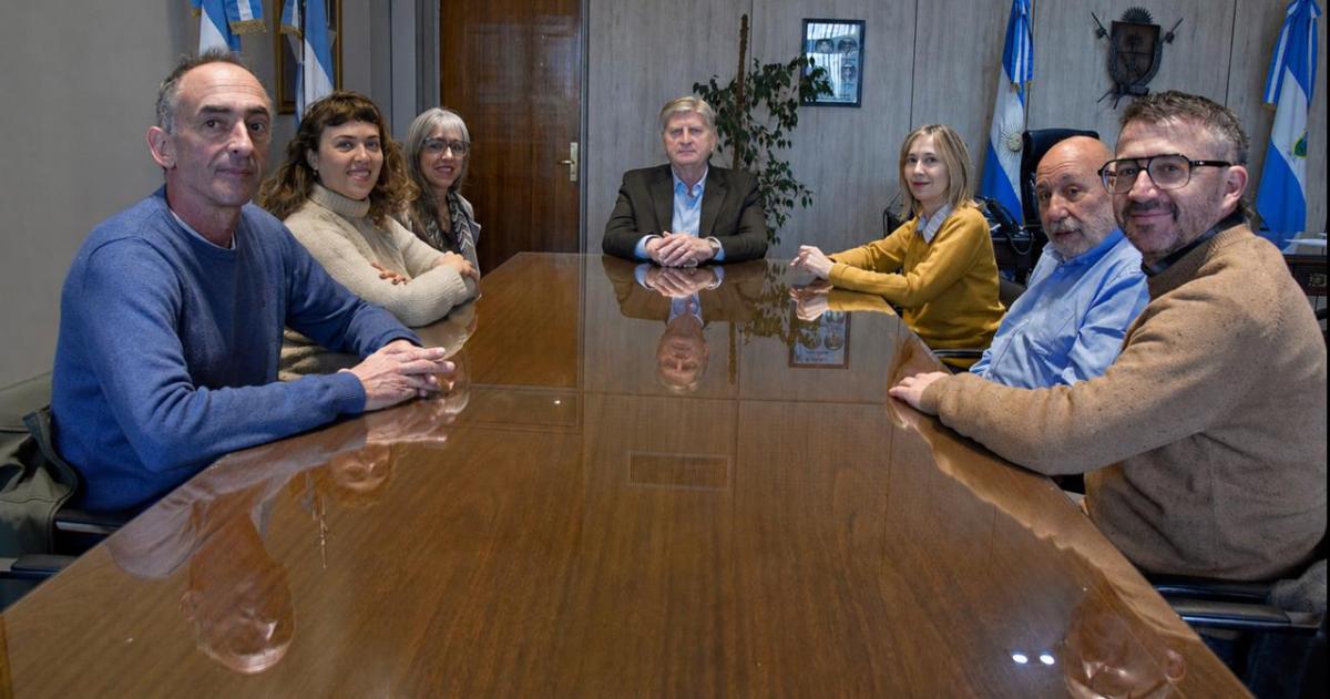 El gobernador Ziliotto Adriana Serquis legisladores de La Pampa y dirigentes de Patria Grande