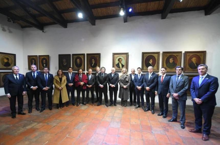 El encuentro en la histórica Casa de Tucum�n
