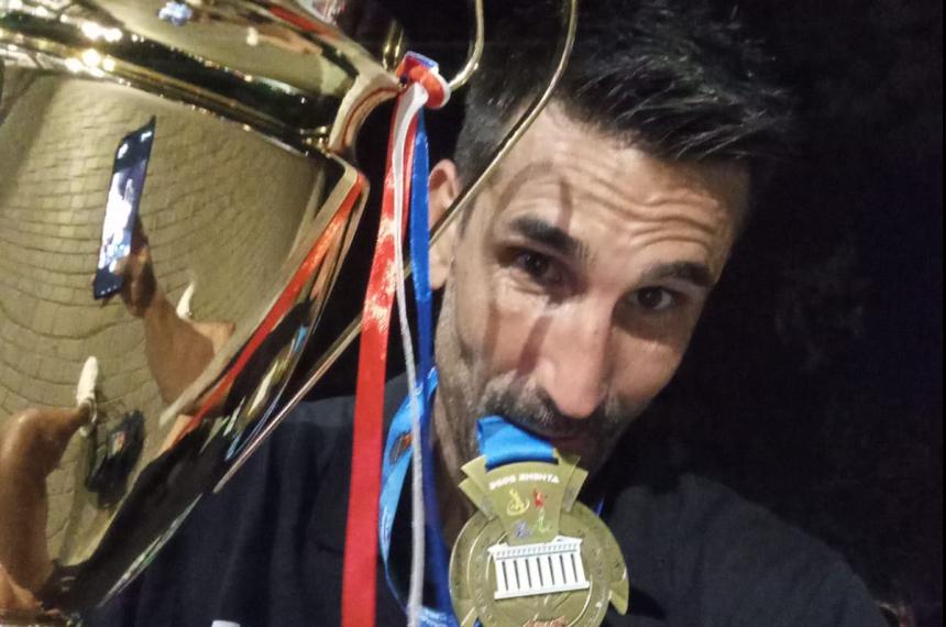 Manu volvió a festejar lejos de casa y después de mucho tiempo
