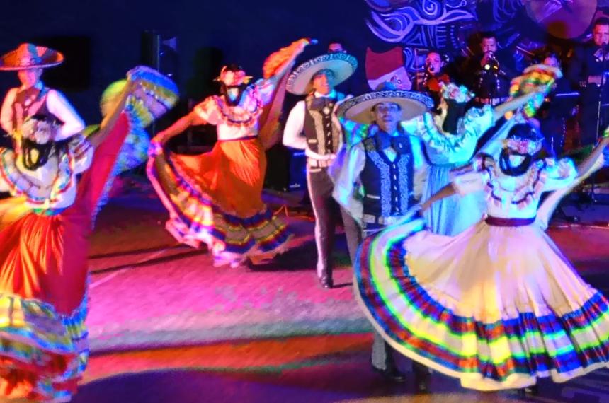 El Ballet Argentino Tango Folk giró por Ecuador